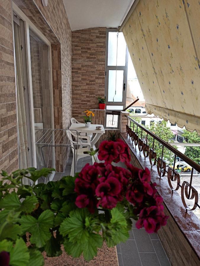 "Tata'S New Home!" Tirana Exterior foto